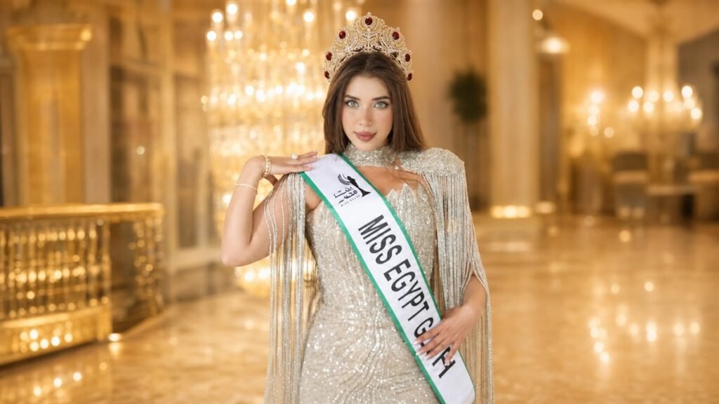 إيرينا يسري مرتدية تاج ووشاح Miss Egypt Global